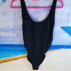 🌼 Dixperfect Black One Piece Swimsuit
